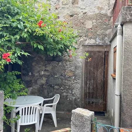 Charmante Maison Authentique Et Au Calme *