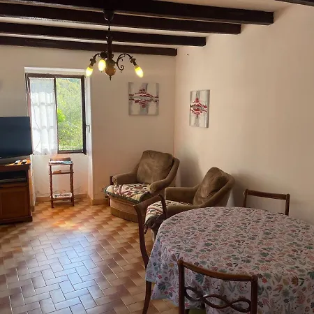 Nyaraló Charmante Maison Authentique Et Au Calme Tavera